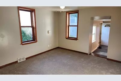 825  St Patrick St, Racine, WI 53402 - Photo 14