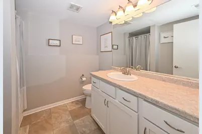 2846 W Briarwood Dr, Franklin, WI 53132 - Photo 26