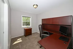 2846 W Briarwood Dr, Franklin, WI 53132 - Photo 22
