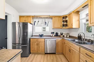 140 E Green Tree Rd, Fox Point, WI 53217 - Photo 12