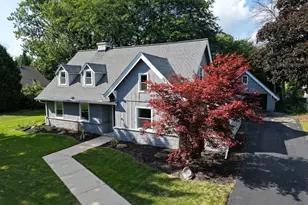 140 E Green Tree Rd, Fox Point, WI 53217 - Photo 52