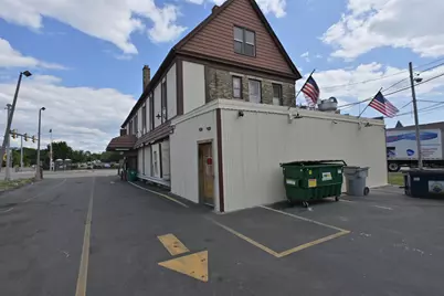 2625 W North Ave, Milwaukee, WI 53205 - Photo 2