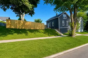 1019 N 12th St, Sheboygan, WI 53081 - Photo 1