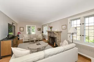 2510 N Harding Blvd, Wauwatosa, WI 53226 - Photo 8