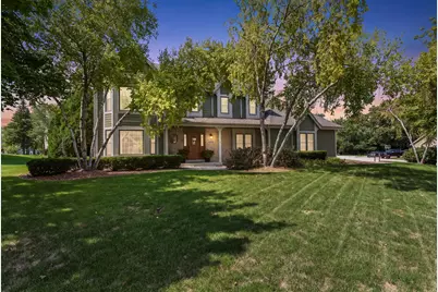 13830 W Linfield Dr, New Berlin, WI 53151 - Photo 2