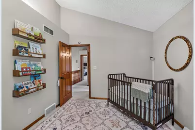 13830 W Linfield Dr, New Berlin, WI 53151 - Photo 32