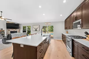 29518 River View Pkwy, Racine, WI 53105 - Photo 16