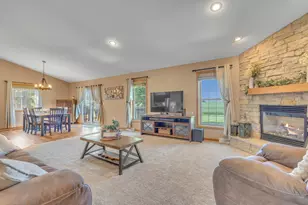 217 N Grant St, Rosendale, WI 54974 - Photo 10