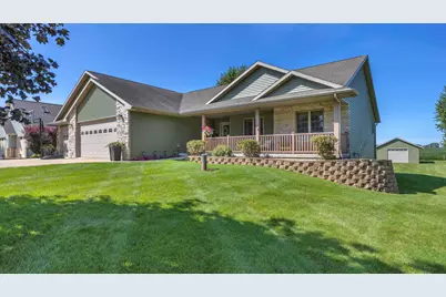 217 N Grant St, Rosendale, WI 54974 - Photo 2
