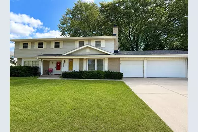 2772 N 124th St, Wauwatosa, WI 53222 - Photo 1