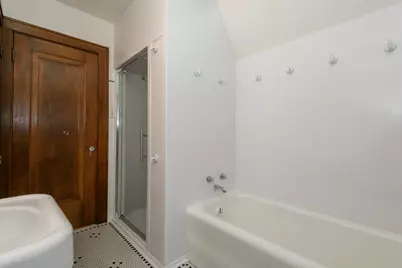 352 N Pinecrest St, Milwaukee, WI 53208 - Photo 38