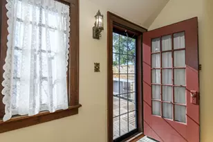 352 N Pinecrest St, Milwaukee, WI 53208 - Photo 20