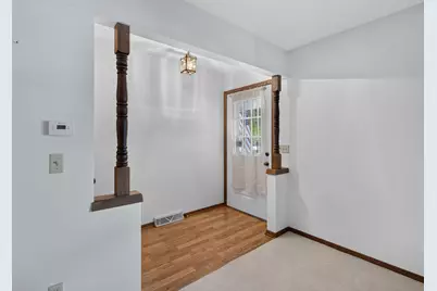 W71N1044  Hampton Ave, Cedarburg, WI 53012 - Photo 4
