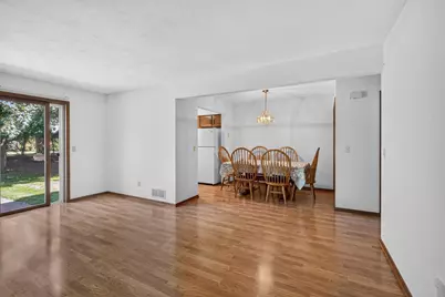 W71N1044  Hampton Ave, Cedarburg, WI 53012 - Photo 6