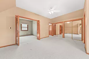 1161 Elm Lawn St, Wauwatosa, WI 53213 - Photo 22
