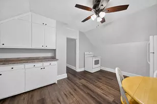 422 N 6th St, Manitowoc, WI 54220 - Photo 14