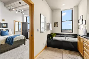 400 N Broadway, Milwaukee, WI 53202 - Photo 24