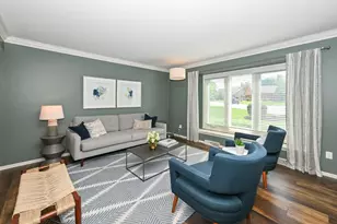 3981 S Victoria Ct, New Berlin, WI 53151 - Photo 6