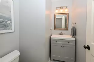 3981 S Victoria Ct, New Berlin, WI 53151 - Photo 20
