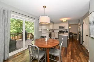 3981 S Victoria Ct, New Berlin, WI 53151 - Photo 16