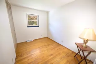 1505 Edgewood Ave, South Milwaukee, WI 53172 - Photo 16