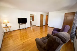 1505 Edgewood Ave, South Milwaukee, WI 53172 - Photo 6