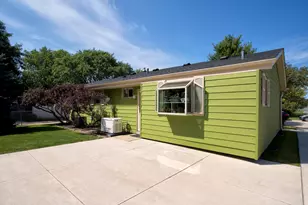 1505 Edgewood Ave, South Milwaukee, WI 53172 - Photo 28