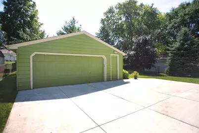 1505  Edgewood Ave, South Milwaukee, WI 53172 - Photo 30
