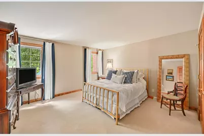 2835 W Golf Cir, Mequon, WI 53092 - Photo 26