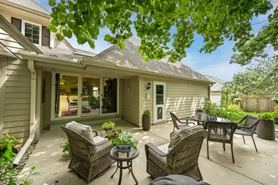 2835 W Golf Cir, Mequon, WI 53092 - Photo 30