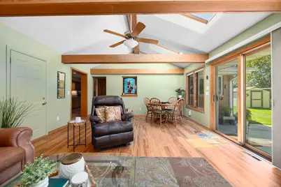 6109  Thornridge Ln, Greendale, WI 53129 - Photo 16