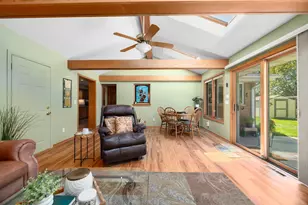 6109 Thornridge Ln, Greendale, WI 53129 - Photo 16