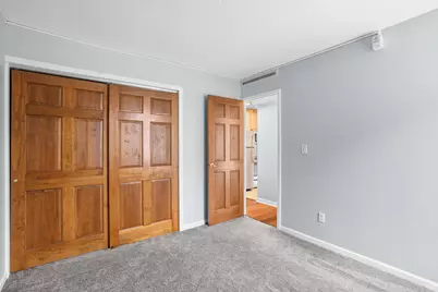 1409 N Prospect Ave #401, Milwaukee, WI 53202 - Photo 12