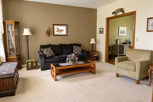 508 Berwyn Dr, Fontana, WI 53125 - Photo 12