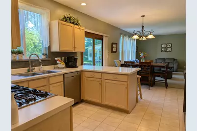 508  Berwyn Dr, Fontana, WI 53125 - Photo 8