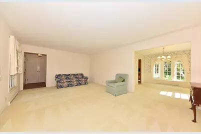 7758 N Berwyn Ave, Glendale, WI 53209 - Photo 12