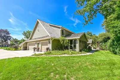 20740  Bartlett Ct, Brookfield, WI 53045 - Photo 36