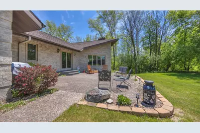 4564  Broadway St, Manitowoc, WI 54220 - Photo 14