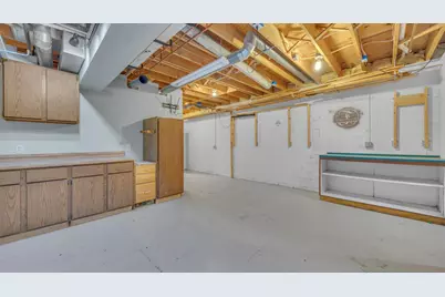4564  Broadway St, Manitowoc, WI 54220 - Photo 32