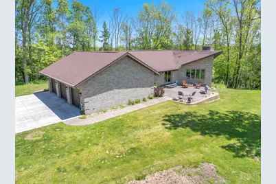 4564  Broadway St, Manitowoc, WI 54220 - Photo 44
