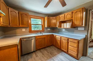 1331 E Saveland Ave, Milwaukee, WI 53207 - Photo 12