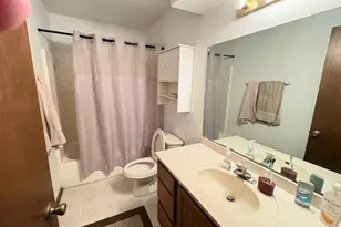 4449 W Tesch Ave, Greenfield, WI 53220 - Photo 6