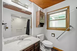 10923 W Cameron Ave, Milwaukee, WI 53225 - Photo 12