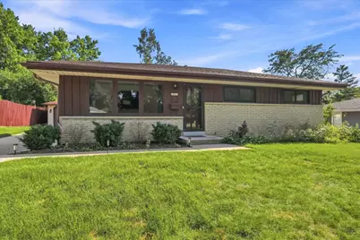 10923 W Cameron Ave, Milwaukee, WI 53225 - Photo 32