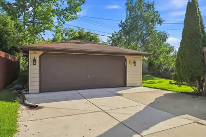 10923 W Cameron Ave, Milwaukee, WI 53225 - Photo 34