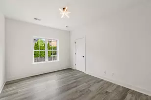 232 E Brown St, Milwaukee, WI 53212 - Photo 20