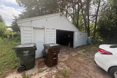 8311  7 Mile Rd, Racine, WI 53108 - Photo 16