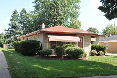 5646 S 30th St, Milwaukee, WI 53221 - Photo 2