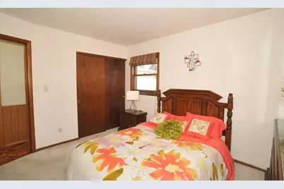 5646 S 30th St, Milwaukee, WI 53221 - Photo 16