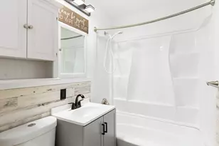 314 Luedtke Ave, Racine, WI 53405 - Photo 8